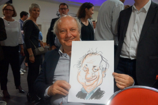 Un anniversaire en caricature